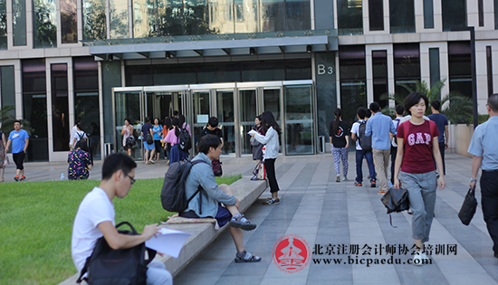 現(xiàn)場直擊：考場外的CPA“百態(tài)”|考場|家屬|(zhì)考生